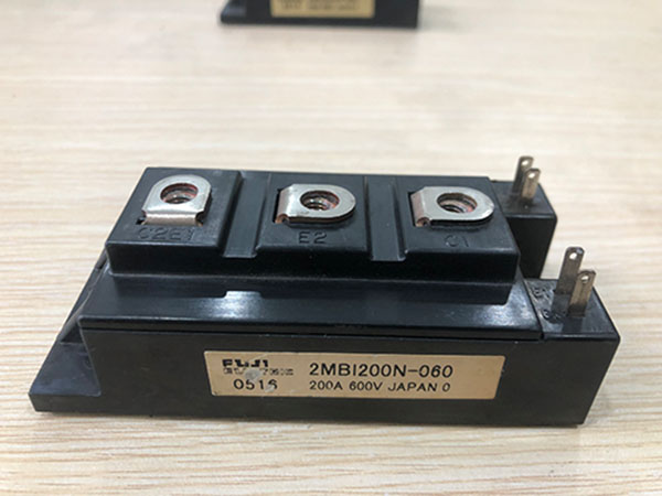 IGBT 200A 600V