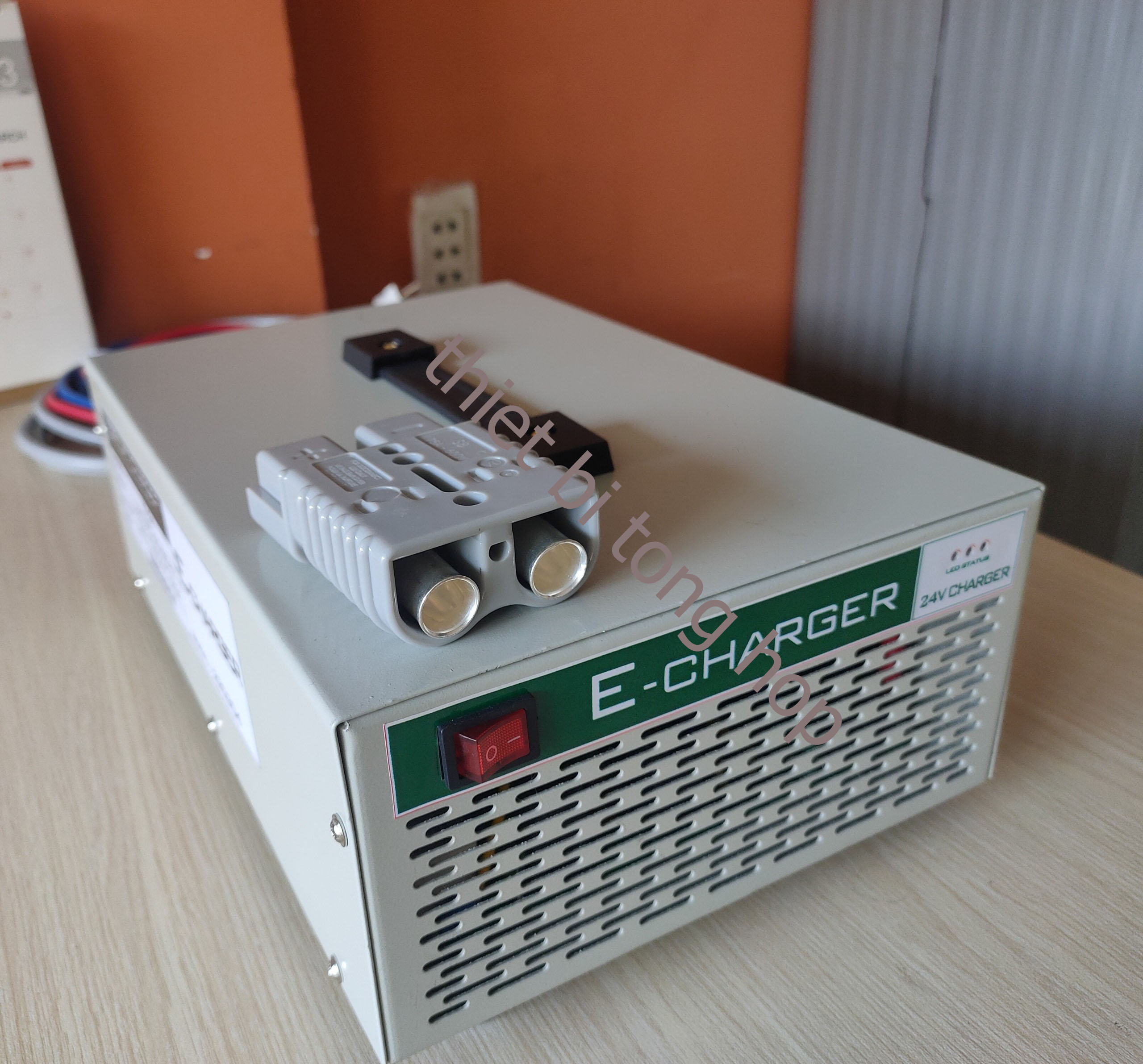 24v-50a